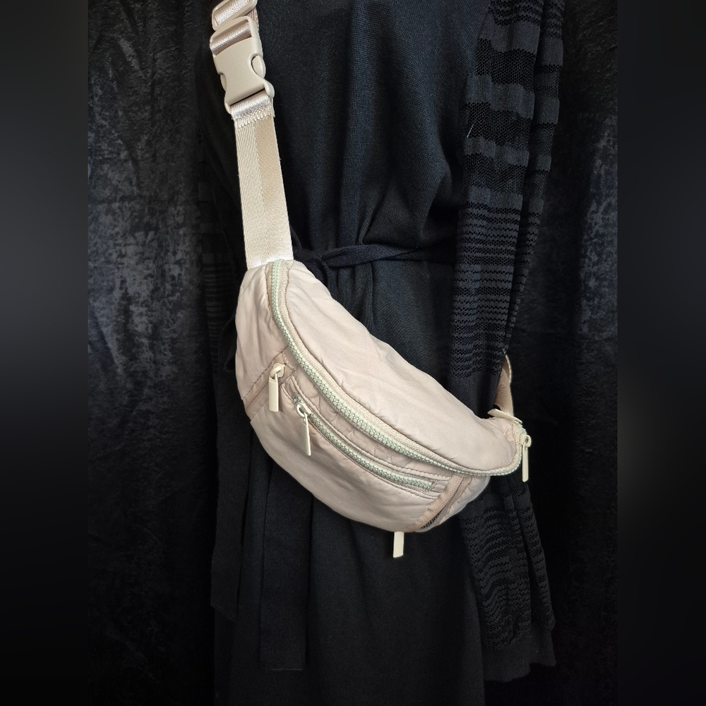 Beige Crossbody Fanny Pack - Lightweight Women's Belt Bag